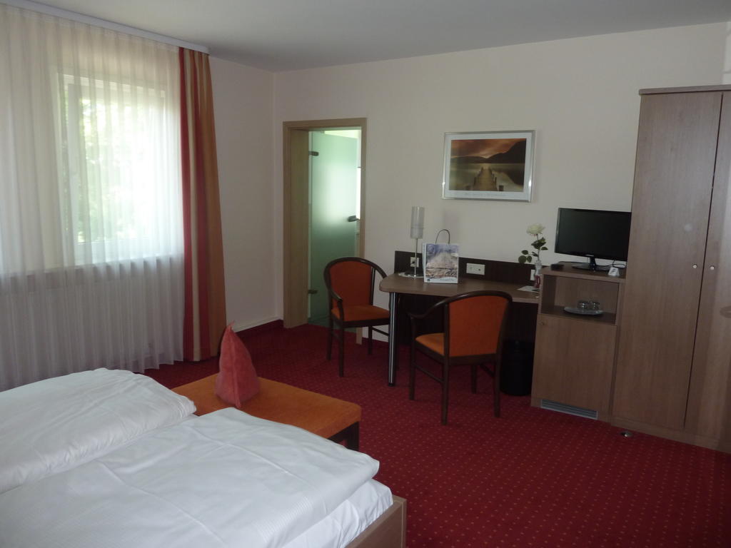 Hotel Gasthof Koenig Karl Freudenstadt Oda fotoğraf